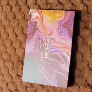 Hipdot eyeshadow palette